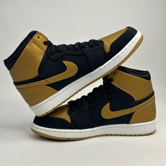 Nike Air Jordan 1 Retro High 2014 “Melo PE/Black Metallic Gold” 2023 - Picture 3 of 8